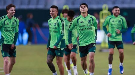 Jorge Campos mostró su confianza en que México llegará muy lejos