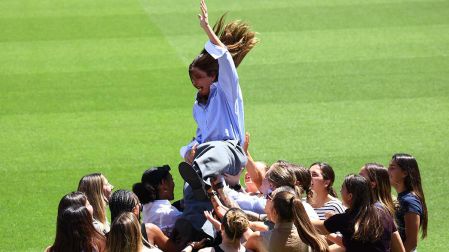 Sus compañeras le rindieron un emotivo homenaje a Alexia Putellas