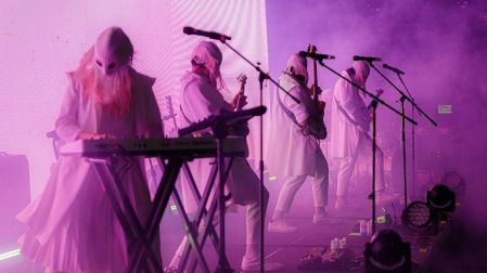 Austin TV se prepara para una gira en varios países.