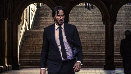 Keanu Reeves pide “misericordia” para el director Carl Rinsch