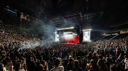 El Palacio de los Deportes lució abarrotado.