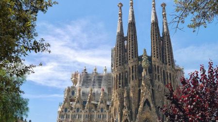 LEGO lanza el set más grande de La Sagrada Familia: la impresionante réplica inspirada en Gaudí