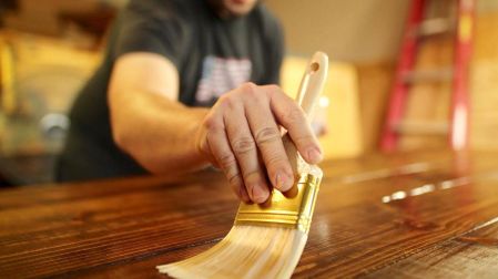 ¿Cómo eliminar las polillas de la madera?
