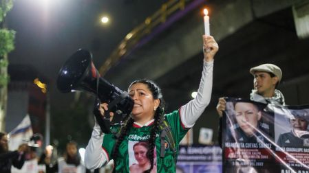 La marcha se detuvo y no pudo avanzar más allá de la intersección de la calzada de Tlalpan y el Viaducto