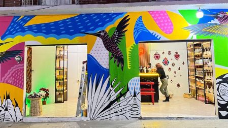 Los vecinos del Barrio Mágico de Jalatlaco, Oaxaca, defienden los murales que le dan identidad a ese sitio.