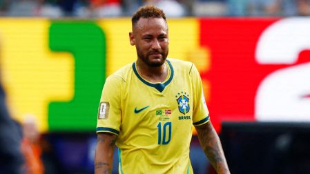 Neymar llorando tras la eliminación de Brasil