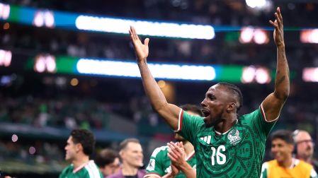 Julián Quiñones se convierte en el segundo jugador de México en anotar 4 goles en una misma edición de Copa del Mundo.