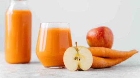 Licuado de zanahoria con manzana