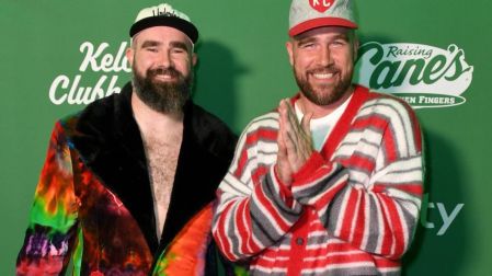 Travis Kelce nombró a Jason como su padrino de boda.