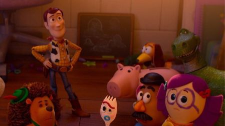 Toy Story 5 ya supera los 879 millones de dólares y sigue entre las películas más vistas del año.