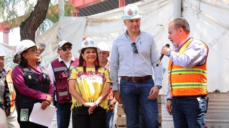 Actualmente se construye una lumbrera de seis metros de profundidad, que permitirá introducir la tuneladora encargada de perforar por debajo de Zaragoza