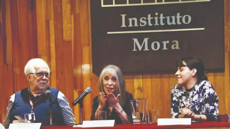 Anoche se presentó el libro "Mi desafiante bisabuela", de Clara Scherer, en el Instituto Mora.