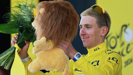 Tadej Pogacar conservó el 'maillot' amarillo del Tour de Francia 2026