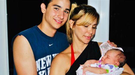 Aylín Mujica compartía tiempo junto a sus hijos.