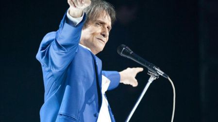 Cantante Roberto Carlos.