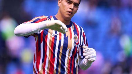 Las Chivas ya van perdiendo ante el Puebla y la afición rojiblanca culpa al Tala Rangel