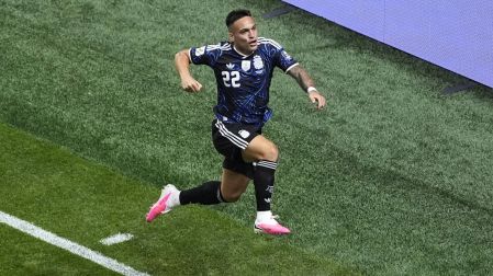 Soccer Football - FIFA World Cup 2026 - Semi Final - England v Argentina - Atlanta Stadium, Atlanta, Georgia, U.S. - July 15, 2026 Argentina's Lautaro Martinez celebrates scoring their second goal IMAGN IMAGES via Reuters/Dale Zanine