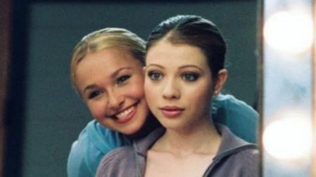 Michelle Trachtenberg protagonizó Sueños Sobre Hielo como Casey Carlyle.