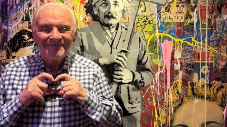 Hopkins convirtió recuerdos de su infancia y experiencias personales en música orquestal.