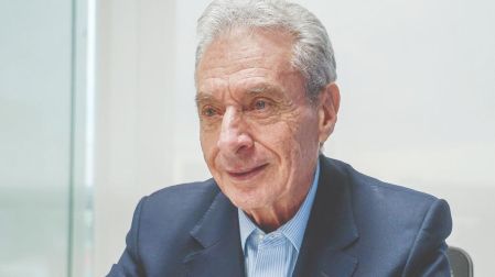 César Costa dio su último concierto en el Auditorio Nacional en febrero de 2024; decidió retirarse cuando comenzó a perder la voz. Ahora se dedica a promocionar su más reciente libro.