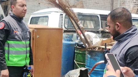 Un hombre resultó con quemaduras al soldar un tanque de gasolina en un taller de radiadores de Cuautepec, GAM; autoridades emitieron recomendaciones de seguridad.