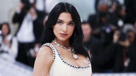 Dua Lipa tuvo varios trabajos antes de triunfar en la música.