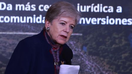 Cabe señalar que la medida no implica por sí misma que el funcionario haya sido declarado responsable de alguna irregularidad.
