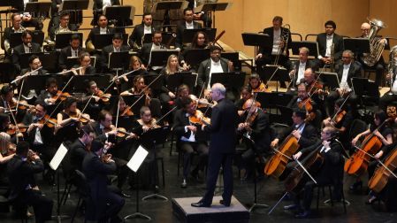 El programa de este concierto estuvo integrado por música mexicana de Silvestre Revueltas, Arturo Márquez y Juan Pablo Moncayo.
