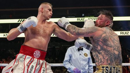 Andy Ruiz no pudo con el jab ni la distancia de Damian Knyba