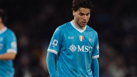 Antonio Vergara en un partido con el Napoli