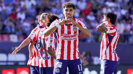 Ricardo Marín celebrando su gol ante Atlético San Luis