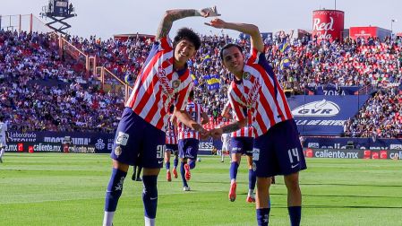 Hugo Camberos y Santi Sandoval: de la Sub-20 al renacer de las Chivas