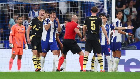 El mexicano Santiago Gimenez debutó con el Porto en la Champions League 2026-2027