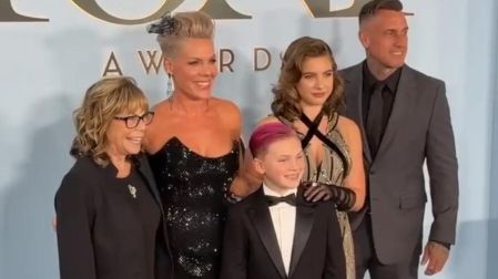 Más de 20 años después de conocerse, Pink y Carey Hart siguen demostrando que una relación duradera también puede atravesar crisis,