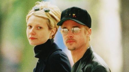 La actriz habló sobre el intenso romance que vivió con Brad Pitt y reconoció que su juventud y la exposición pública influyeron en el final de la relación.