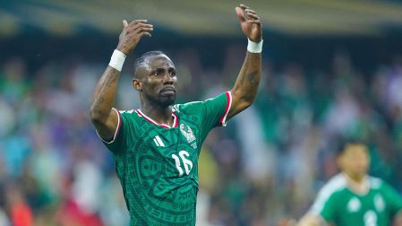 Julián Quiñones suma 3 goles en el inicio de la temporada de la Saudi Pro League.