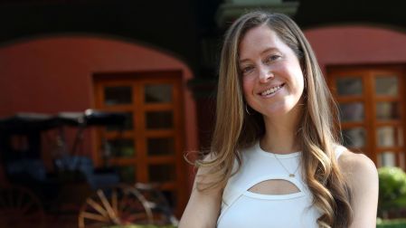 Erica Valencia Torres, directora y fundadora de México por el Clima, fue galardonada en el evento Mujeres que Inspiran Mujeres, en su edición 2024.