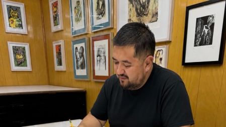 El artista considera que el espectador puede interpretar su obra a partir de sus conocimientos o vivencias.