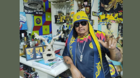 Su pasión por el América la llevó al extremo en casa.