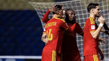 Julián Quiñones se quedó con ganas de festejar su gol con el Al Qadsiah