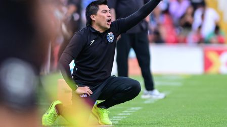 Esteban González fue 11° en su primer torneo de Liga MX dirigiendo al Querétaro.