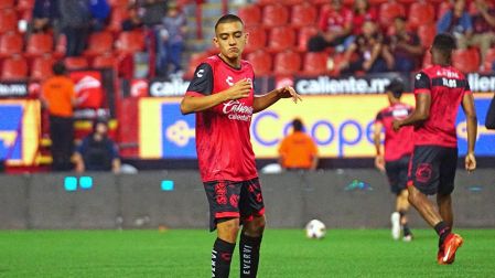 Gilberto Mora debutó a los 15 años con los Xolos de Tijuana en la Liga MX