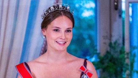 La Boucheron Pearl Circle podría convertirse nuevamente en la joya protagonista de Ingrid de Noruega.