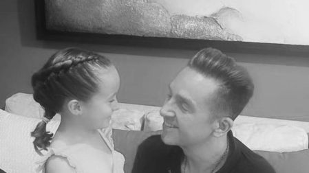 Alex Bisogno pide que no le hablen más de su sobrina.