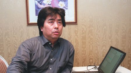 [FILE] Ryu Murakami, the author who won the Akutagawa Prize for “A Blue Almost Transparent,” has died aged 74. He continued to publish novels that delved deep into the cross-sections of modern society. Ryu Murakami at work in Tokyo, Japan, on February 10, 1999. ( The Yomiuri Shimbun ) Kotaro Honma / Yomiuri / The Yomiuri Shimbun via AFP