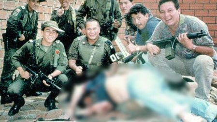 La DEA quitó y se llevó el bigote de Pablo Escobar