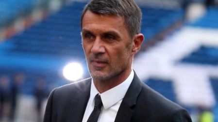 Paolo Maldini lleva más de dos semanas aislado junto a su hijo Daniel. (Reuters)