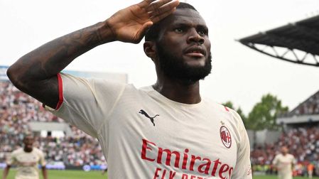 Franck Kessié dejará al AC Milán tras cinco años en el club lombardo. (Reuters)