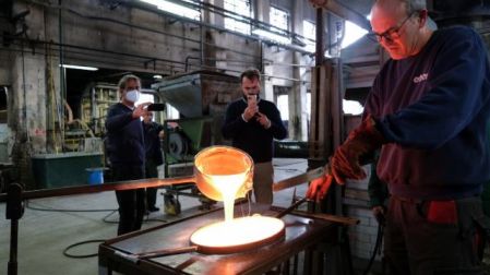 Sopladores de vidrio de Venecia, al borde de la quiebra por subida del gas