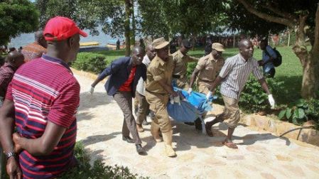 Naufragio en Uganda deja al menos 30 muertos